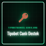 Tipobet Canlı Destek müşteri temsilcisi kulaklıkla kullanıcıya gülümsüyor